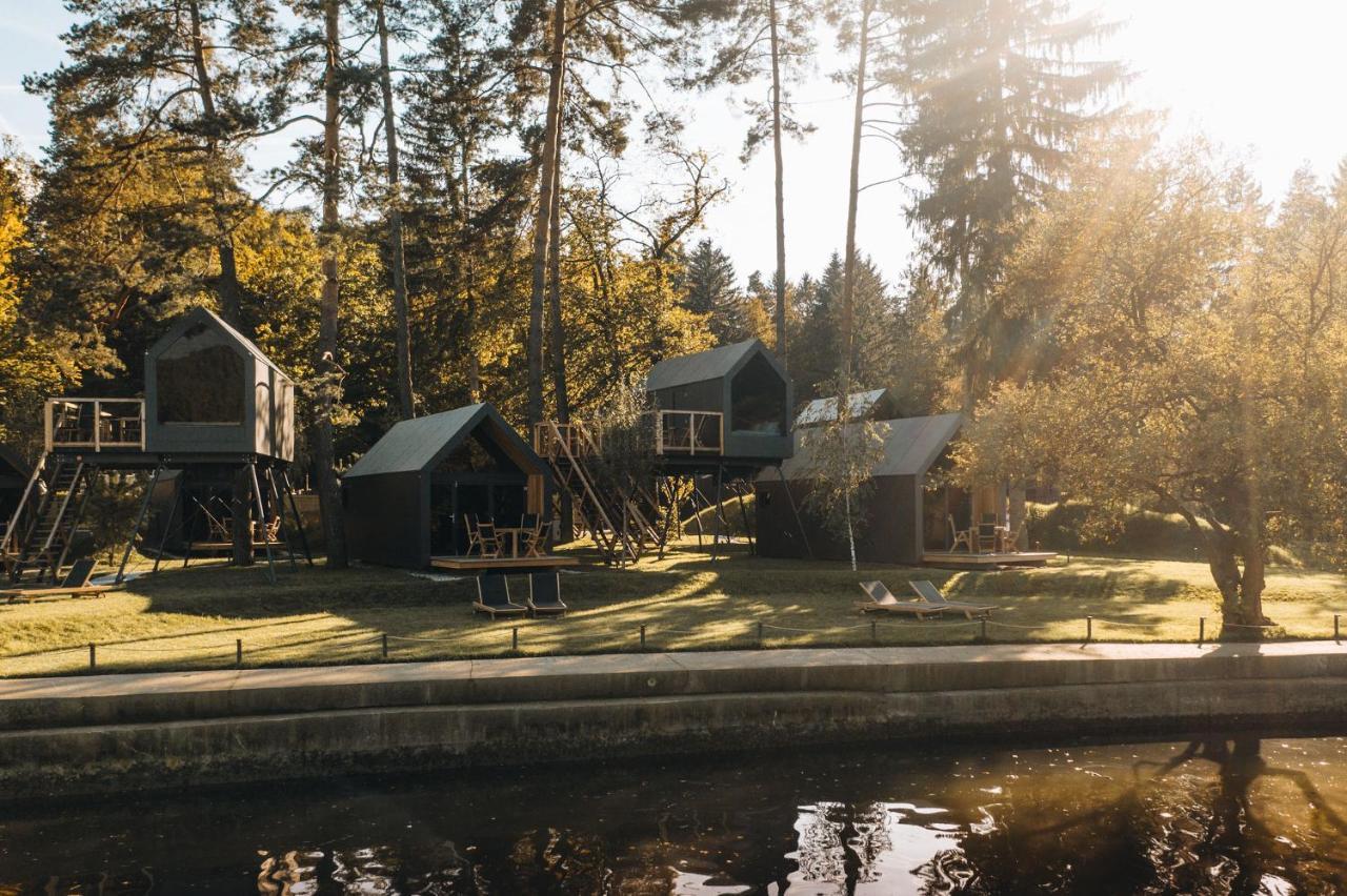 Luxury Glamping Chocolate Village Μαριμπόρ Εξωτερικό φωτογραφία