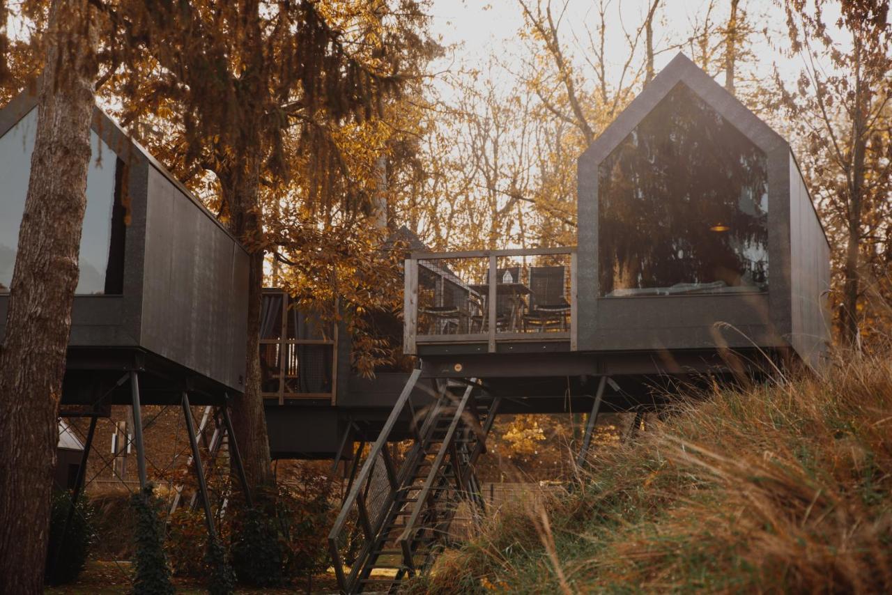 Luxury Glamping Chocolate Village Μαριμπόρ Εξωτερικό φωτογραφία
